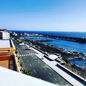 https://apartamento-con-maravillosas-vistas-en-primer-linea.in-canary-islands.com
